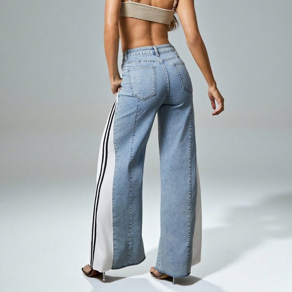 Light Wash Casual Women's Jeans - Picture 2 of 7
